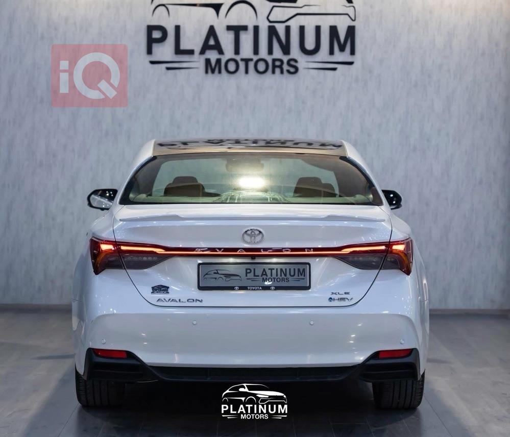 https://cdn.iqcars.ioa3c3ba0b-be5b-4d3f-a27f-3ba0f1efb472_9.jpg